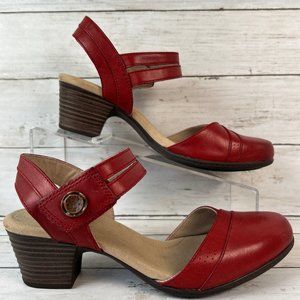 Clarks Pumps Womens 8 Red Leather Hook & Loop Strap Dress Shoes Formal Workwear